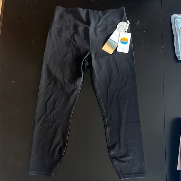 Vuori AllTheFeels Black Leggings - Picture 1 of 3